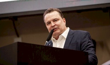 Folha do Estado | Max Russi anuncia voto para derrubar veto de Pivetta à Creche do Idoso, mas defende diálogo