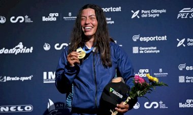 Ana Sátila conquista medalha de ouro na Copa do Mundo de Canoagem Slalom