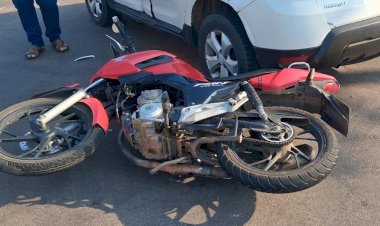 Motociclista sofre ferimentos em colisão com carro em Colíder