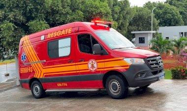 Mulher fica ferida após caminhão sair da pista em rodovia de Mato Grosso