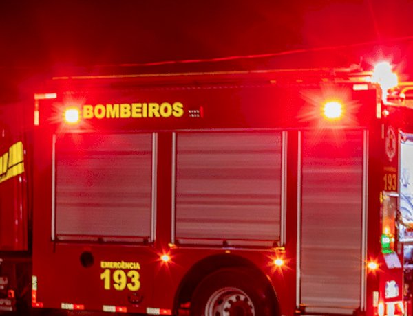Pane mecânica provoca incêndio em carro no centro de Sinop