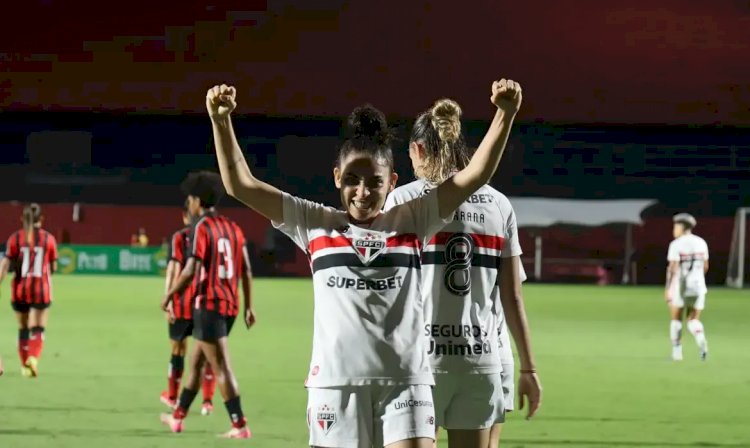 São Paulo conquista a liderança do Brasileirão Feminino ao vencer o Vitória por 3 a 1