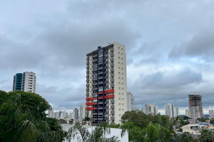 Cuiabá Inicia Domingo Nublado e Fresco; Confira as Chances de Chuva em MT