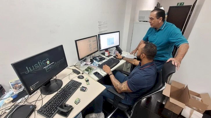 TRE-MT Inicia Preparativos para Eleições com Blindagem Digital e Carregamento de Urnas em Cuiabá