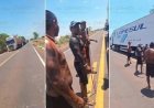 Indígenas bloqueiam BR-158 e cobram pedágio irregular de motoristas