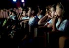 Lei aprovada pela ALMT garante sessões de cinema adaptadas para crianças com autismo