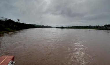 Barra do Garças registra 27 milímetros de chuva em uma hora e Araguaia sobe 61 cm
