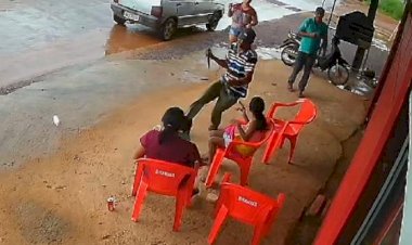 Homem suspeito de matar esposa a facadas em bar na frente das filhas é preso em Confresa