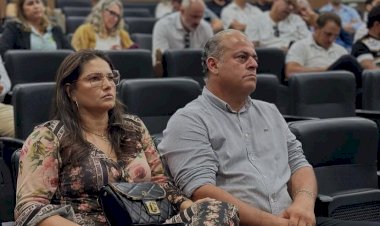 Vice-prefeito de Novo São Joaquim e esposa participam de palestras voltadas à gestão pública em Cuiabá