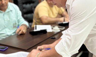 Câmara realiza posse do vice-prefeito para exercer a função de prefeito em exercício em Novo São Joaquim