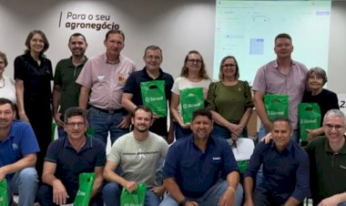 Sicredi Araxingu realiza Assembleia Geral Extraordinária com coordenadores de núcleo