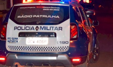 PM flagra motociclista sem CNH e com documentos em atraso em Água Boa