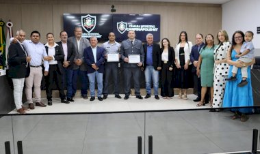 Policiais militares recebem Moção de Aplausos por atuação em caso de violência doméstica em Campinápolis