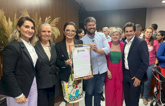 Câmara de vereadores de Cuiabá homenageia primeira-dama de MT por ações no combate à violência doméstica