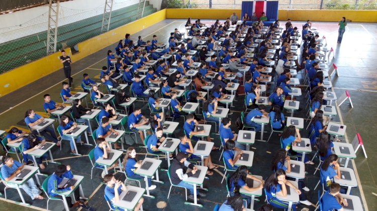 Estudantes de Campinápolis participam de evento que incentivam o uso da plataforma Mais Inglês do Governo de MT