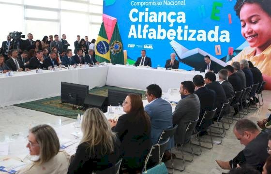 MT tem 3º melhor avanço entre Estados que mais alfabetizaram crianças na idade certa e chega ao 11º lugar