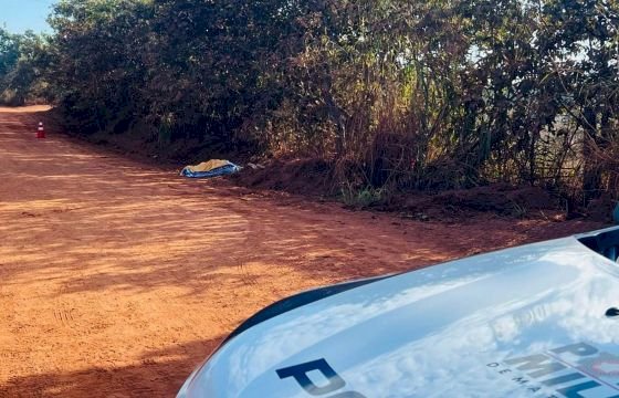 Facção invade alojamento, sequestra 14 trabalhadores e mata três em MT