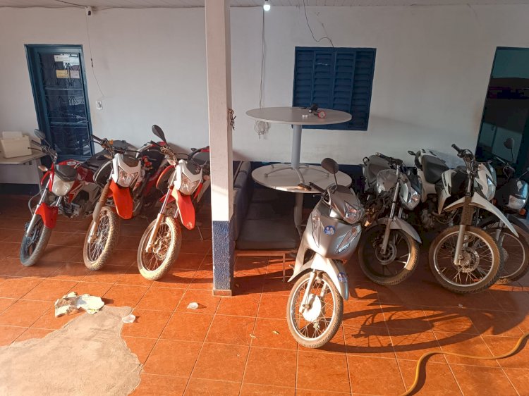 PM de Campinápolis faz apreensões de motocicletas sem escapamentos que causavam perturbação ao sossego público