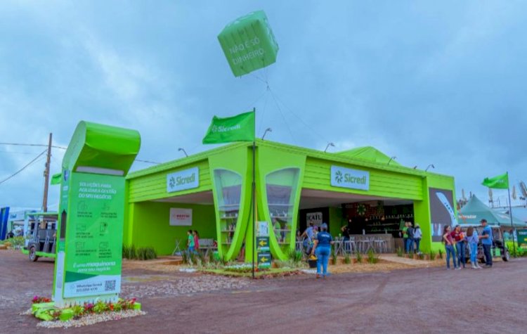 Sicredi Araxingu se destaca em Dinetec 2025 com apoio à comunidade