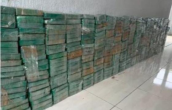 PM e PRF apreendem 400 kg de drogas avaliadas em R$ 20 milhões