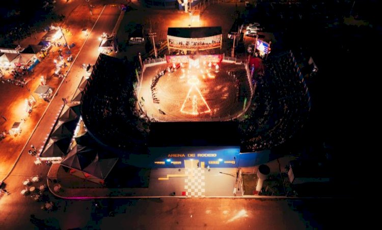 Segunda noite da Exponovo atrai bom público na arena de rodeio de Novo São Joaquim