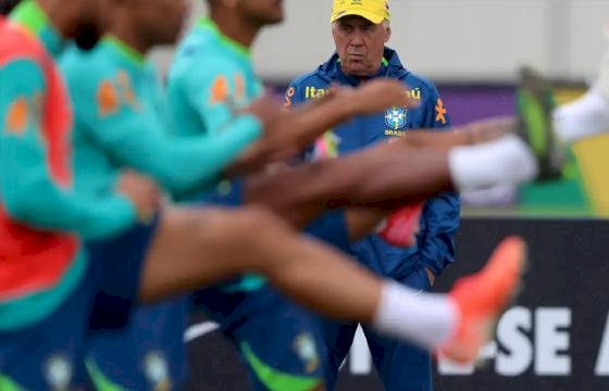 Brasil enfrenta Equador na estreia do italiano Carlo Ancelotti