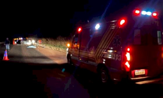Jovens morrem após serem atingidos por caminhonete na BR 158