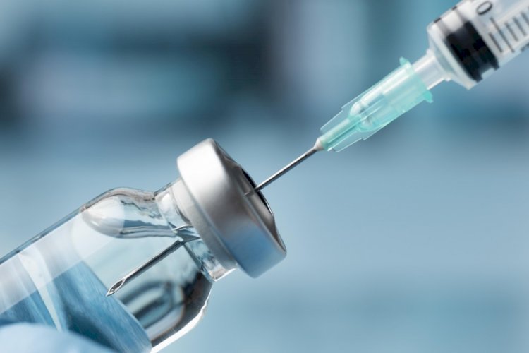 Vacina universal contra o câncer avança com tecnologia de RNA mensageiro