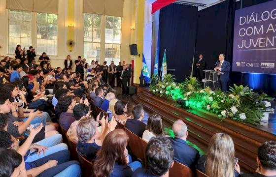 “MT está entre os oito estados com a melhor educação pública do país”, diz presidente do STF