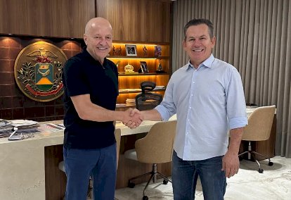 Vice-governador Otaviano Pivetta assume comando do Estado