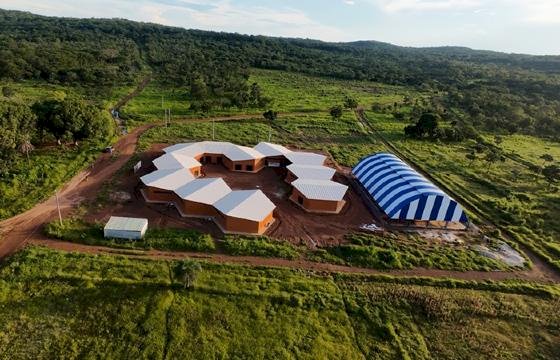 Após mais de 60 anos, escola indígena Xavante recebe nova estrutura em Barra do Garças