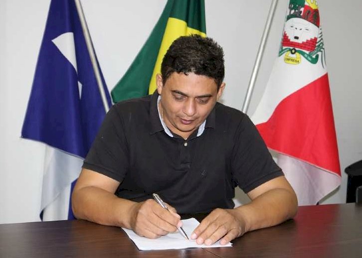 Gestão de Rônio Condão em Confresa é investigada pelo TCE por suposto superfaturamento em contratos