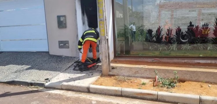 Incêndio em residência é controlado pelos Bombeiros em Canarana