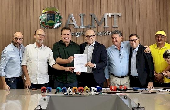 Governador entrega projeto de lei para diminuir custo do diesel e congelar Fethab até 2026