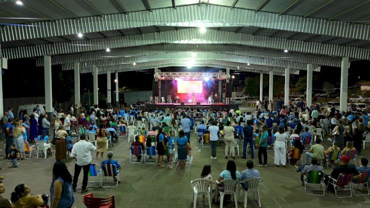 Campinápolis Comemora o Dia do Evangélico com Carreata e Show de Eliane Fernandes